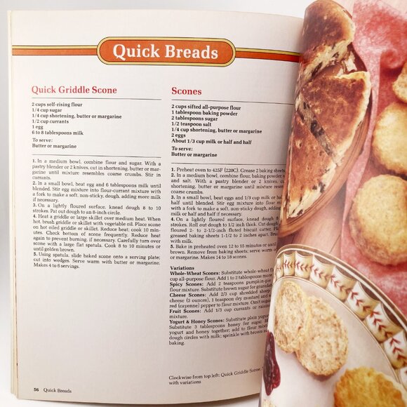 VINTAGE Delicious Baking softcover baked goods cookbook ~ 1980s recipe book - Picture 12 of 13